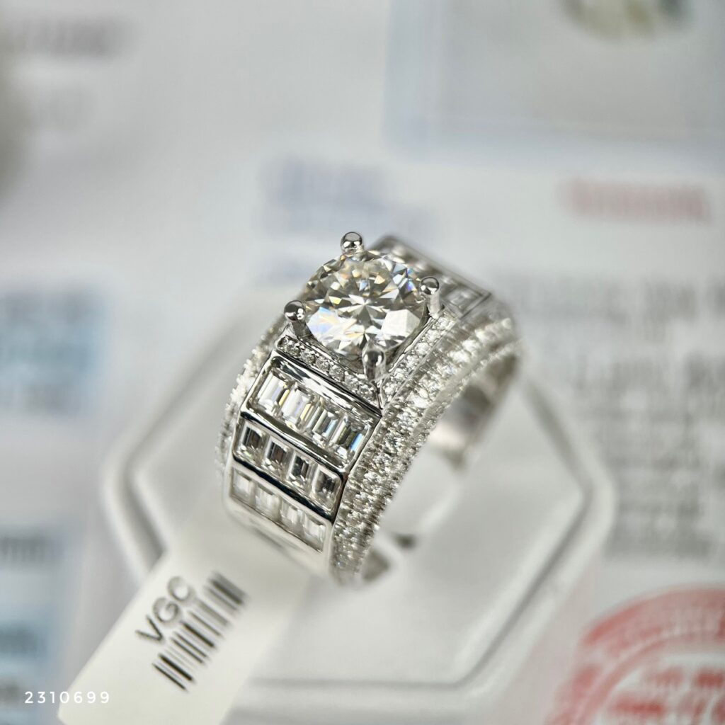 Nhan-Nam-Kim-Cuong-Vang-Trang-18K-1024x1024