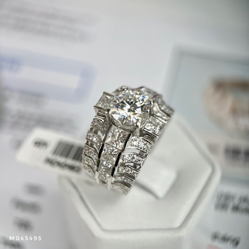 Nhan-Vang-Trang-14K-Kim-Cuong-Moissanite-Nam-1024x1024