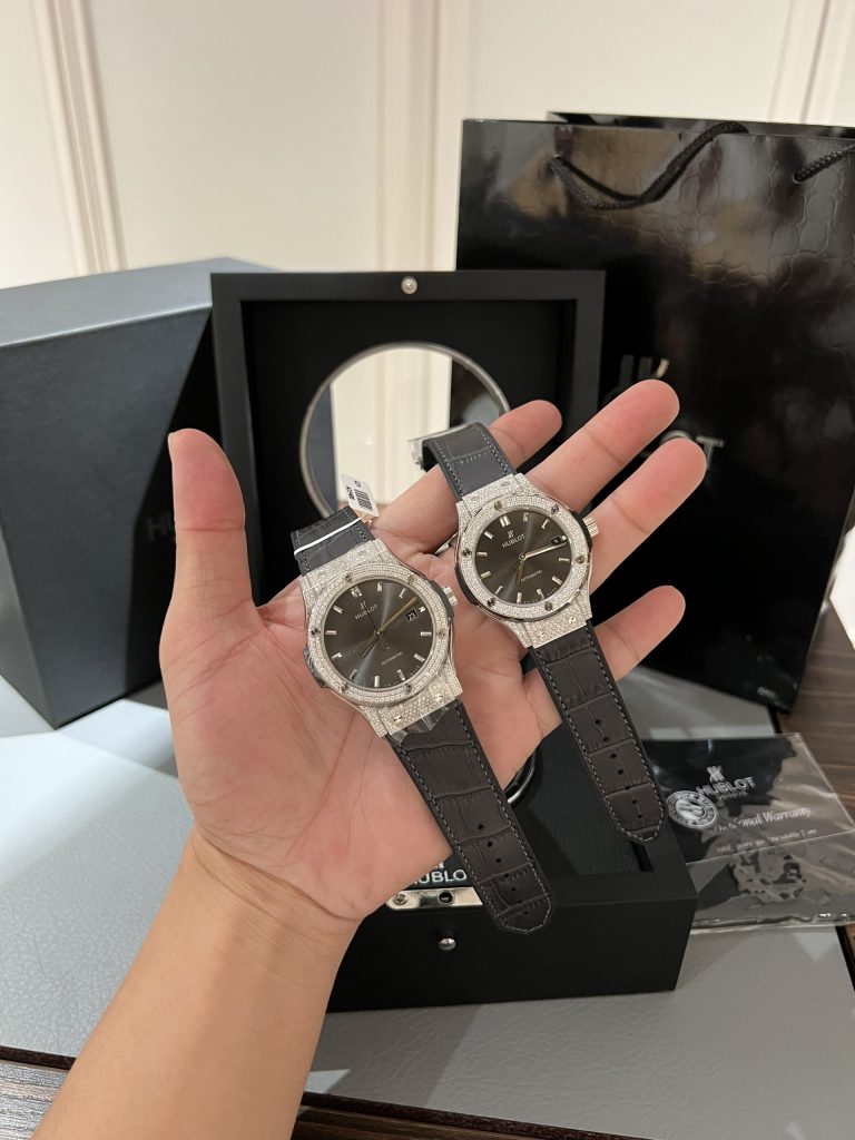 dong-ho-cap-hublot-classic-fusion-diamonds-mau-xam Đồng hồ cặp Hublot Classic Fusion Diamonds màu xám