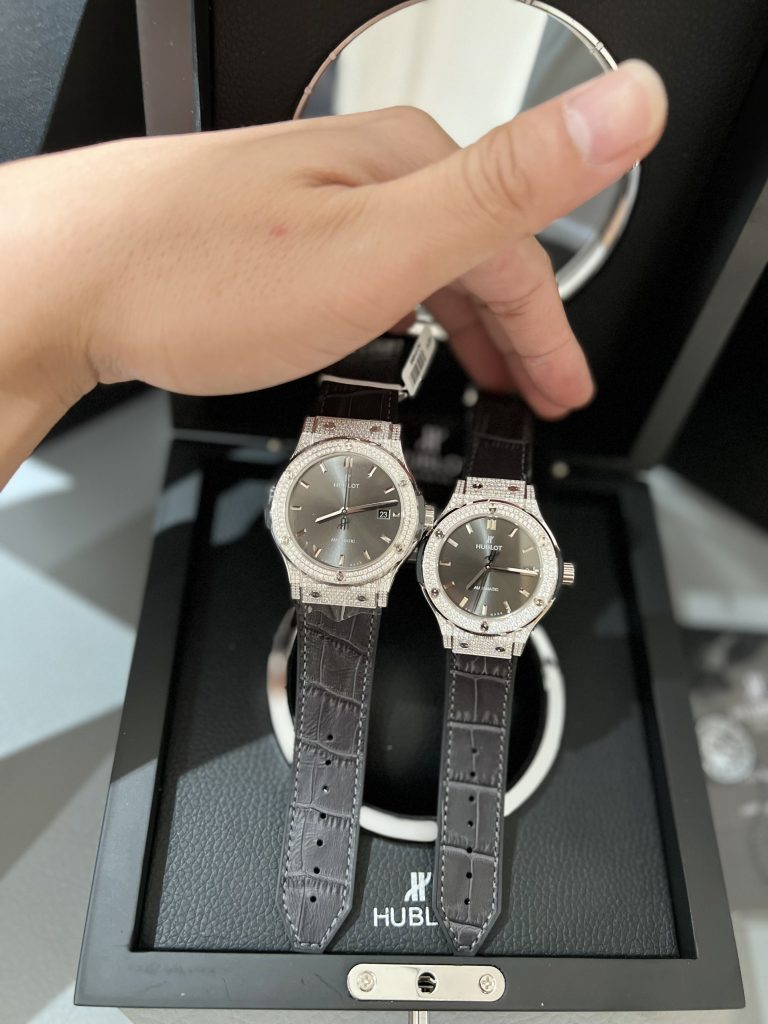 dong-ho-cap-hublot-do-kim-cuong-moissanite Đồng hồ cặp Hublot độ kim cương Moissanite