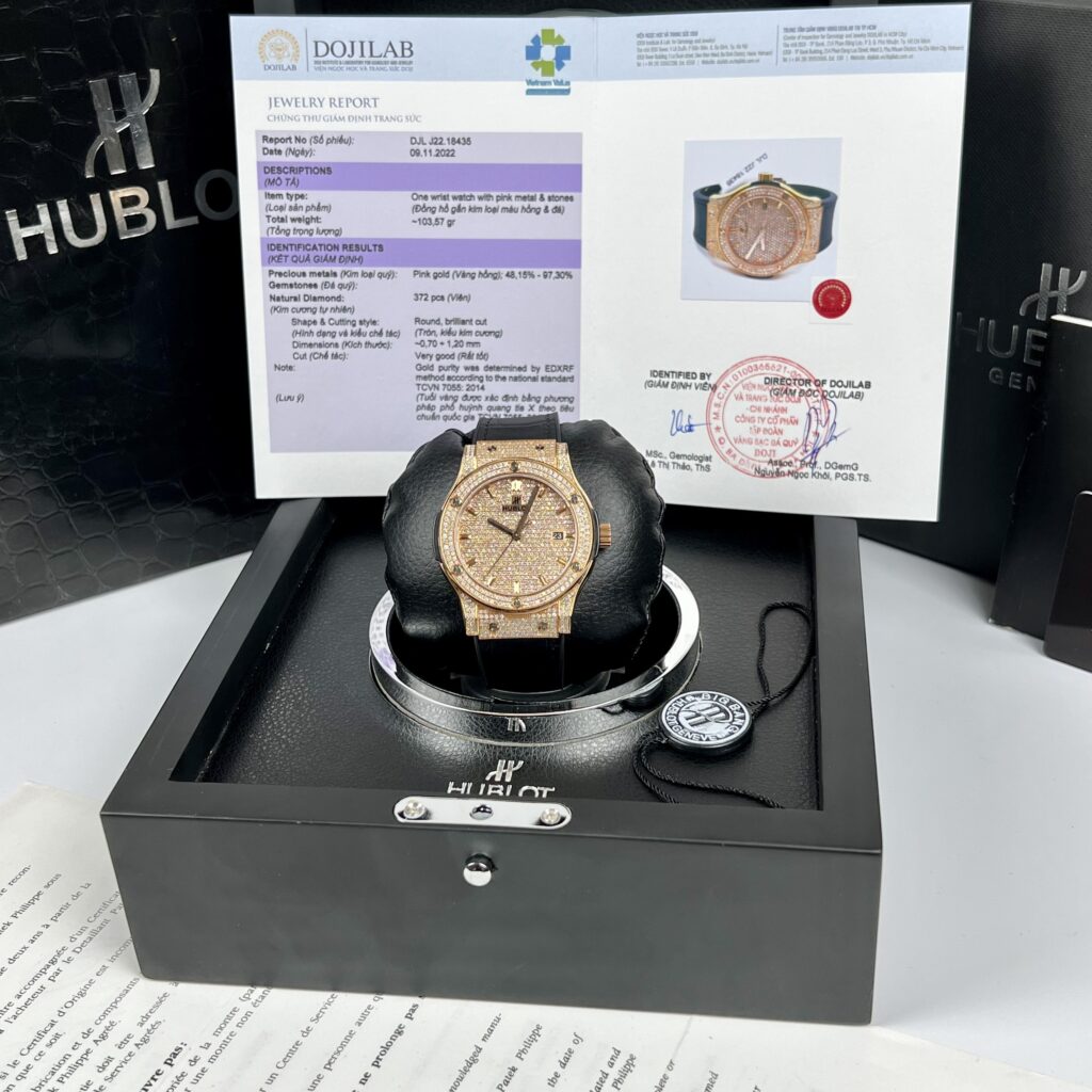 Đồng Hồ Chế Tác Vàng Kim Cương Hublot Classic Fusion 42mm