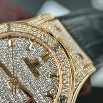 Đồng Hồ Hublot Bọc Vàng Hồng 18K Độ Kim Cương Tự Nhiên
