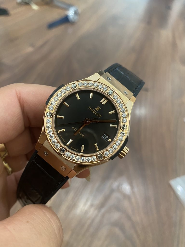 Đồng hồ Hublot Classic Fusion nữ màu đen