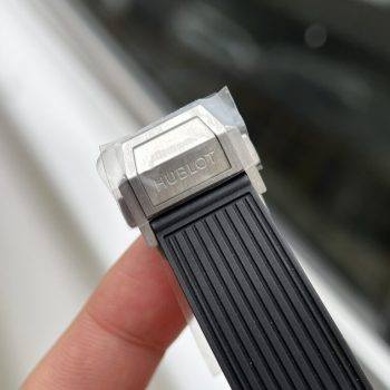 Đồng Hồ Hublot Dây Cao Su Màu Đen