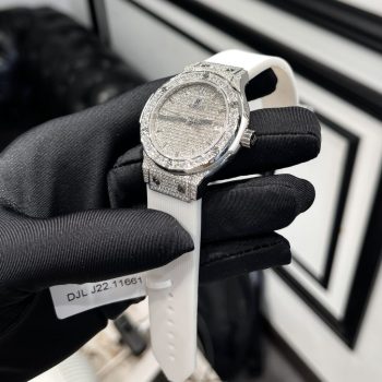 Đồng hồ Hublot độ kim cương tự nhiên 38mm