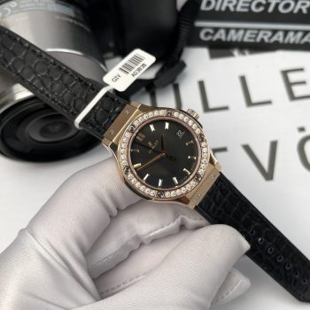Đồng hồ Hublot niềng kim cương moissanite