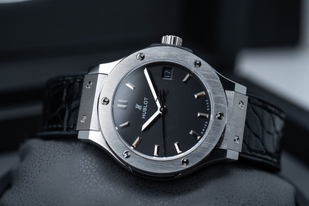 Đồng Hồ Hublot Nữ Giá Rẻ