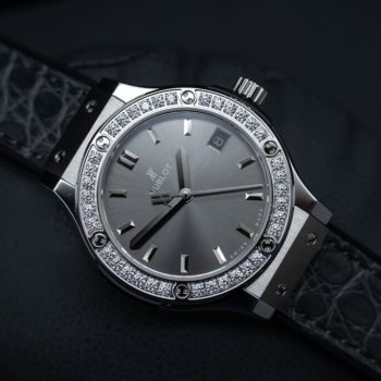 Đồng Hồ Hublot Nữ Màu Xám Replica 11