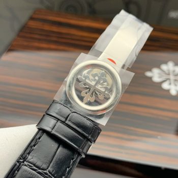 Đồng hồ nam dây da màu đen Patek PHilippe 5205G