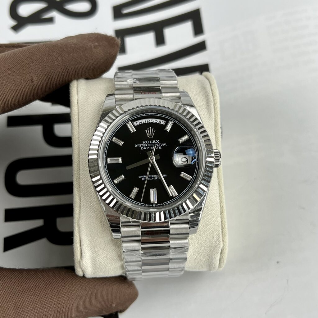 Đồng Hồ Nam Mặt Tròn Rolex Day-Date Fake 11