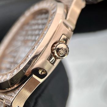 Đồng Hồ Nam Patek Philippe Nautilus 5711 Dây Da Màu Đen