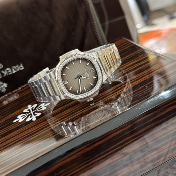 Đồng Hồ Nữ Đính Đá Patek Philippe Nautilus 7118-1200A Rep 11