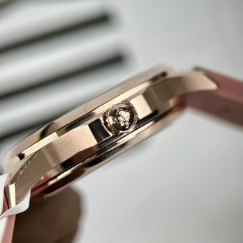 Đồng Hồ Nữ Patek Philippe Aquanaut 5072R Rep 11 Bọc Vàng Độ Kim Cương Moissanite