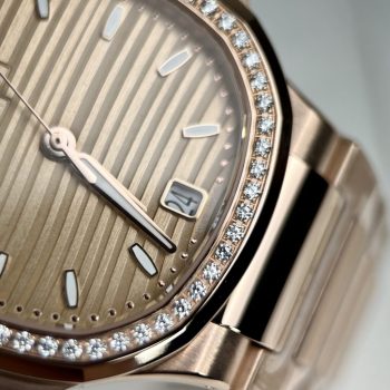 Đồng Hồ Nữ Patek Philippe Nautilus 7118 Rep 11 Bọc Vàng 18K