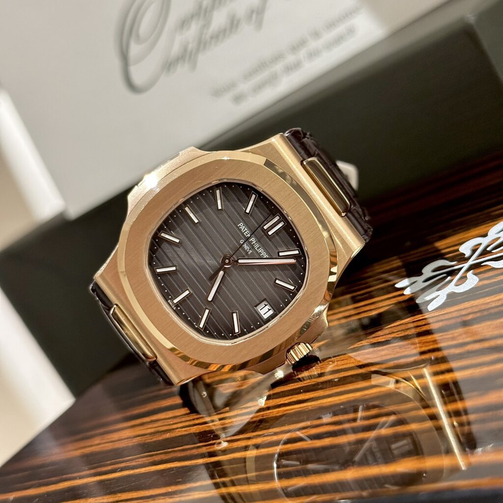 Đồng Hồ Patek Philippe 5711 Replica 11