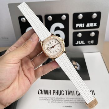 Đồng hồ Patek Philippe Aquanaut 5067 đính đá