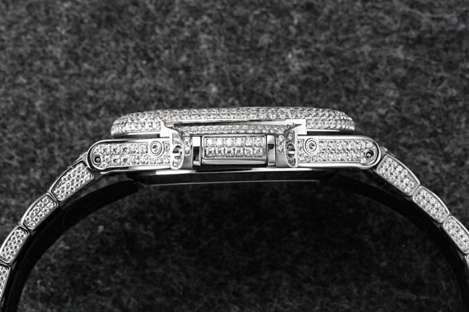 dong-ho-patek-philippe-dinh-full-da Đồng hồ Patek Philippe đính full đá