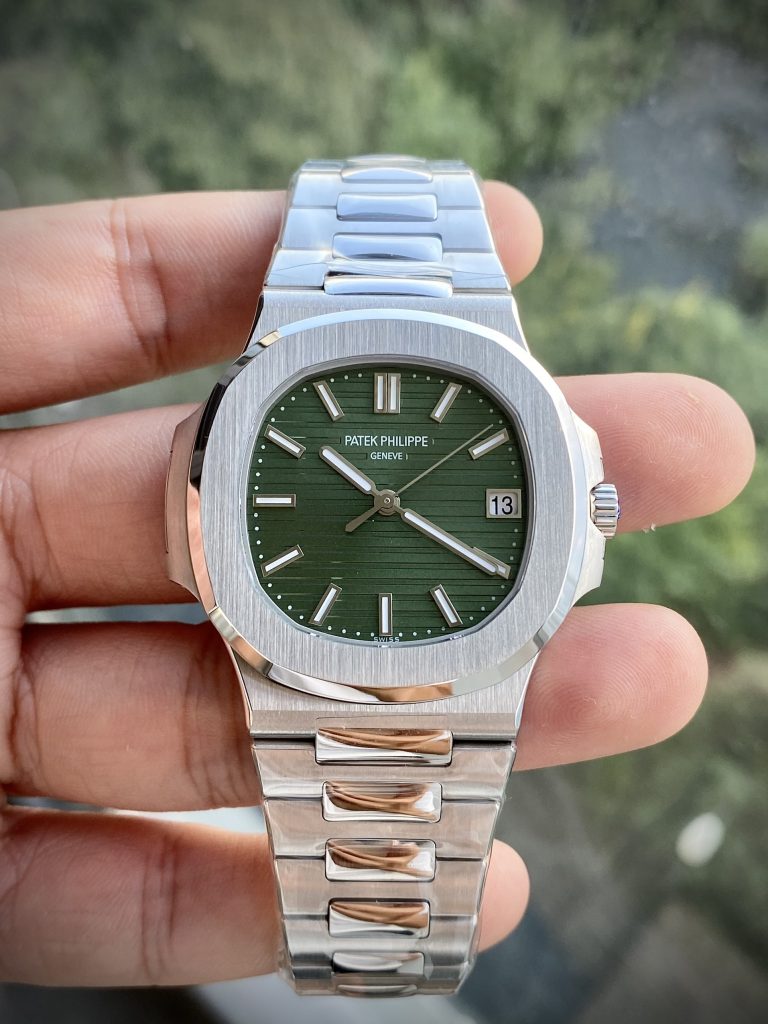Đồng hồ Patek Philippe Nautilus 5711 Replica 11