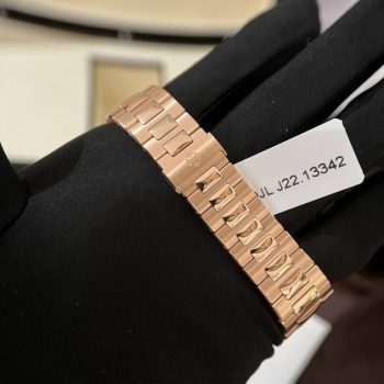 Đồng Hồ Patek Philippe Nautilus dây kim loại bọc vàng