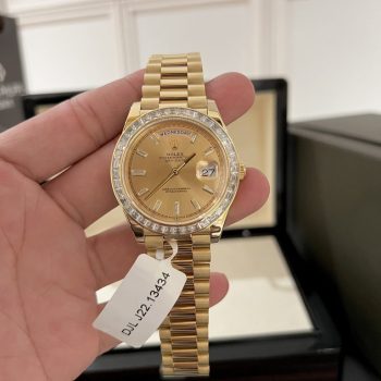 Đồng hồ Rolex bọc vàng thật