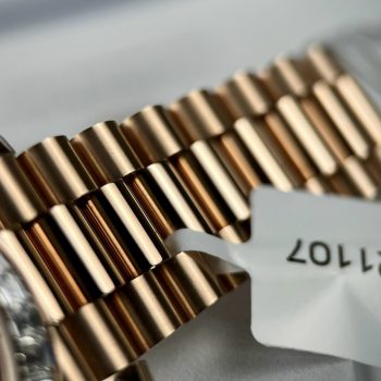 Đồng Hồ Rolex Day-Date Bọc Vàng Độ Kim Cương