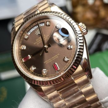 https://dwatchluxury.com/wp-content/uploads/2022/06/Dong-Ho-Rolex-Boc-Vang-18K-Mat-So-Chocolate-Nam-Da-Ruby-Do-1024x1024.jpg