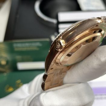 https://dwatchluxury.com/wp-content/uploads/2022/06/Dong-Ho-Rolex-mat-so-Chocolate-1024x1024.jpg
