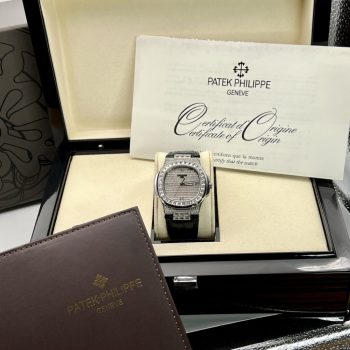 https://dwatchluxury.com/wp-content/uploads/2022/12/Dong-Ho-Patek-Philippe-Nam-Dinh-Da-Nautilus-5711-Replica-Cao-Cap-1024x1024.jpg