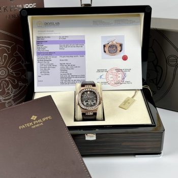 https://dwatchluxury.com/wp-content/uploads/2022/11/Dong-ho-Patek-Philippe-Nautilus-5724R-Boc-Vang-Do-Kim-Cuong-Moissanite-1024x1024.jpg